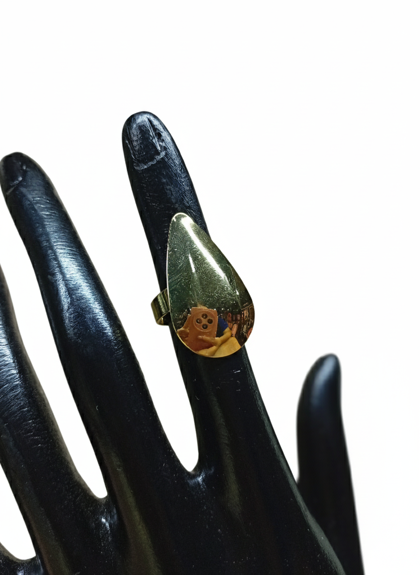 anillo En Forma De Gota Dorada .DV000096