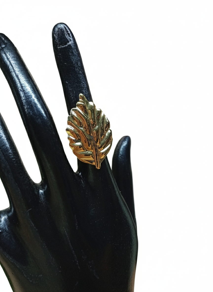 anillo en forma hoja de acero inoxidable .DV000096