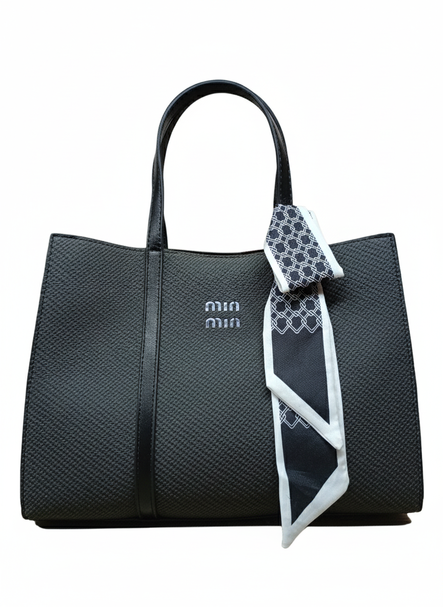 bolso con un lazo