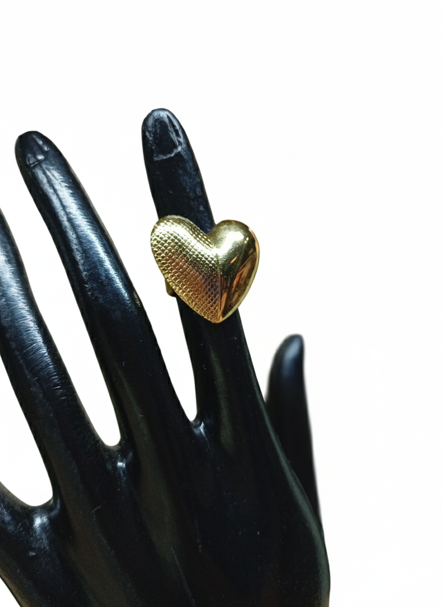 anillo En Forma De Corazón .DV000096