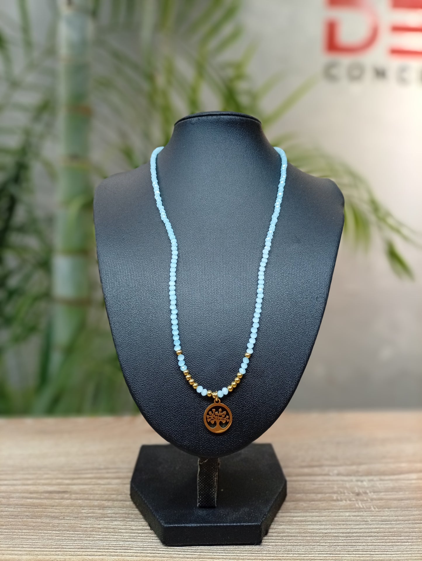 Collar Con Cuentas Y El árbol De La Vida