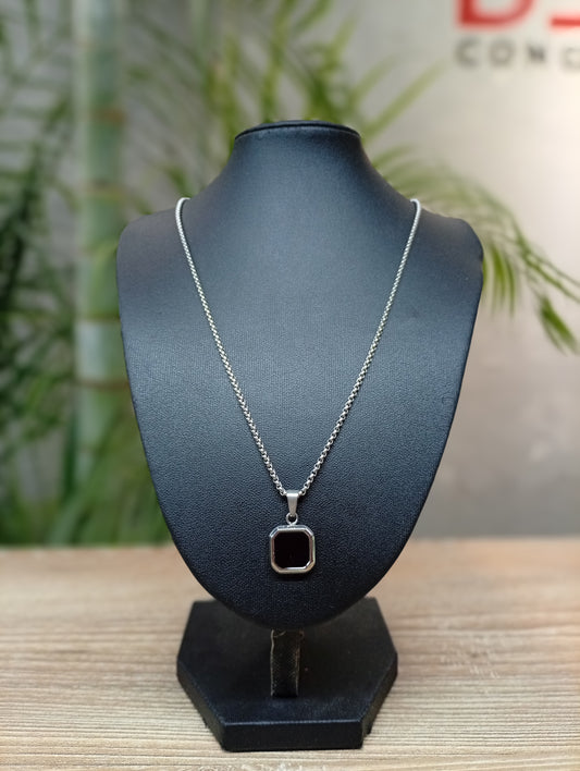 Collar De Piedra Negra