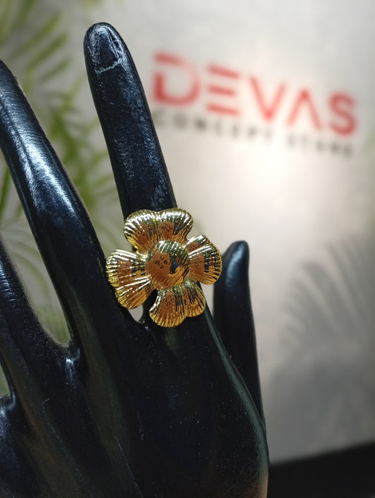 anillo de flor